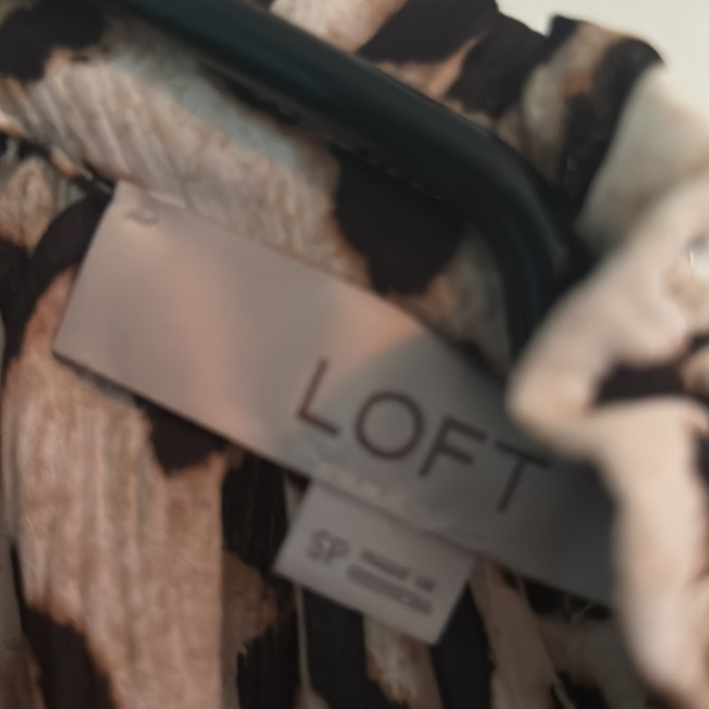 Leopard print Loft blouse - Picture 5 of 5